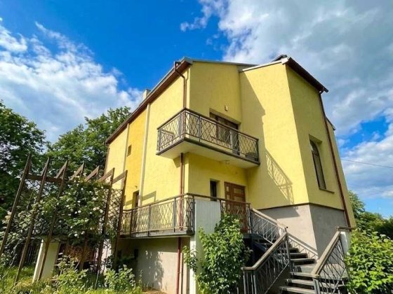 Продаж автономного будинку у Брюховичах Брюховичі