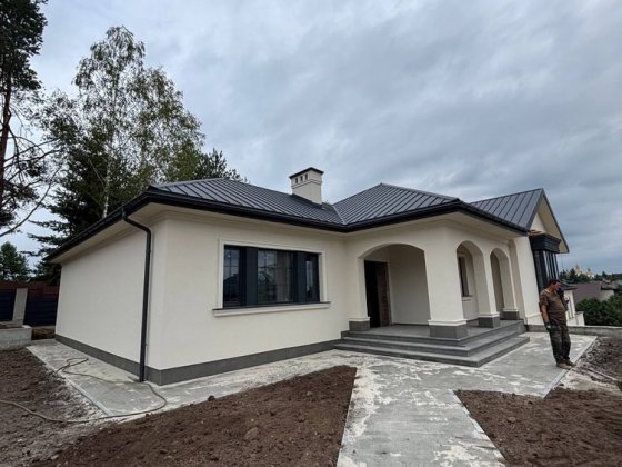 Продаж будинку 240м2 Брюховичі Закрите містечко англійський стиль територія 7 сот Брюховичи