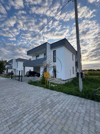 Продаж котеджу у Брюховичах, район Лісопотік - фото 1