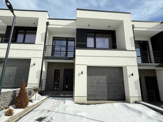 Продаж котеджу в селі Солонка 160м2 Солонка