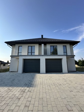 Найдешевший будинок в Зимній Воді!!! На продажі 2 частини - фото 1