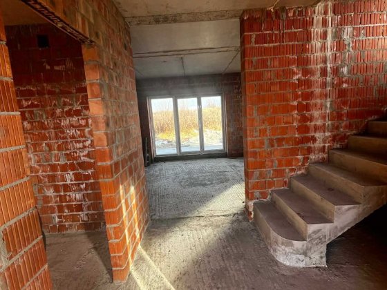Починаєм будівництво окремо стоячого сучасного будинку в хорошій локації Городок
