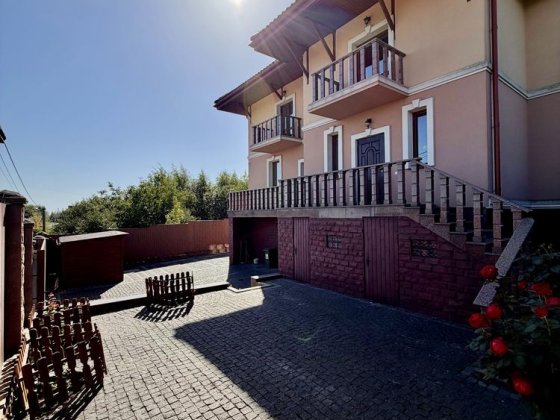Будинок преміумкласу в Малехові | 271,7 м² | Ділянка 10 сотих Малехов
