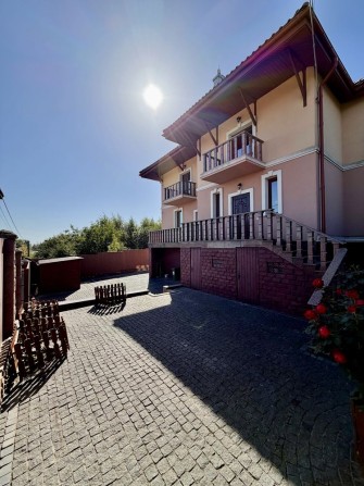 Будинок преміумкласу в Малехові | 271,7 м² | Ділянка 10 сотих - фото 1