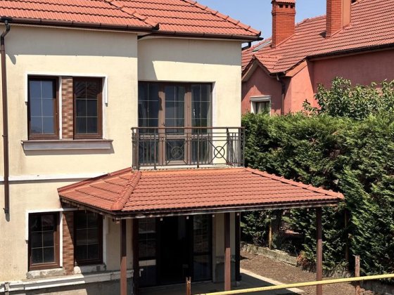 Дуплекс в совиньоне, есть подвал гараж 3 сотки Лиманка