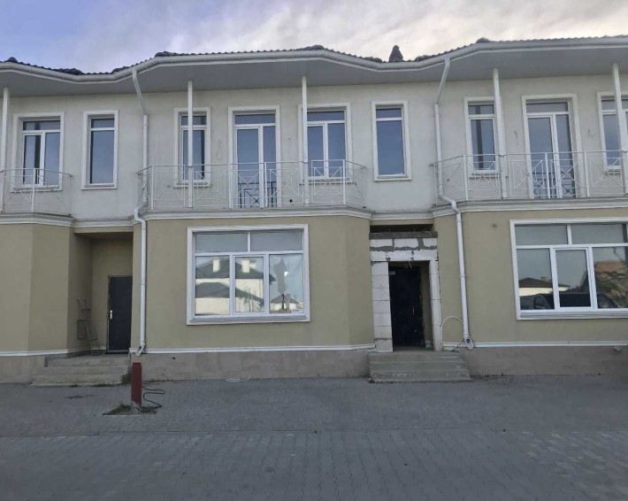 Продам таунхаус в ЖМ Дайберг. 2 этажа. Площадь 155 кв.м. Есть дизайн проект. Престижный район вблизи - фото 1