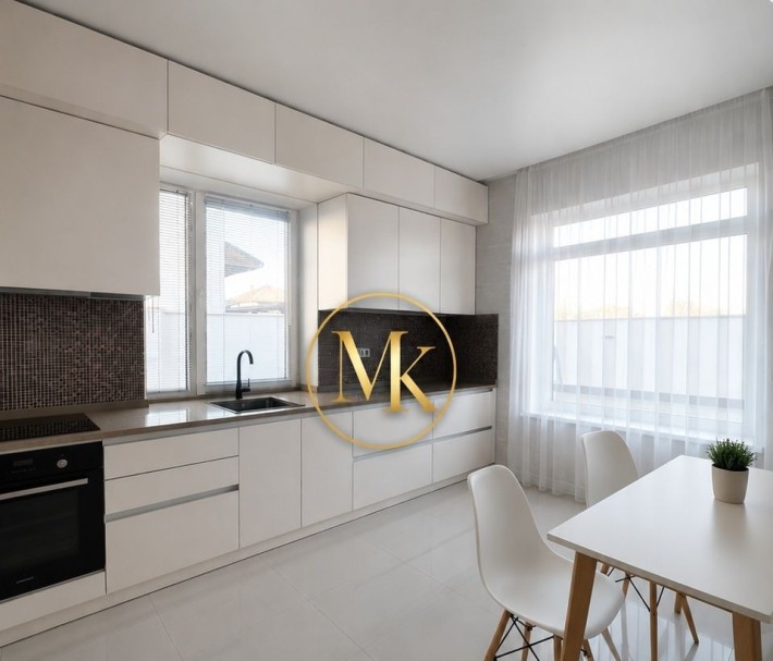 Продам будинок  с ремонтом та меблями в Фонтанке  2  близко к морю - фото 1