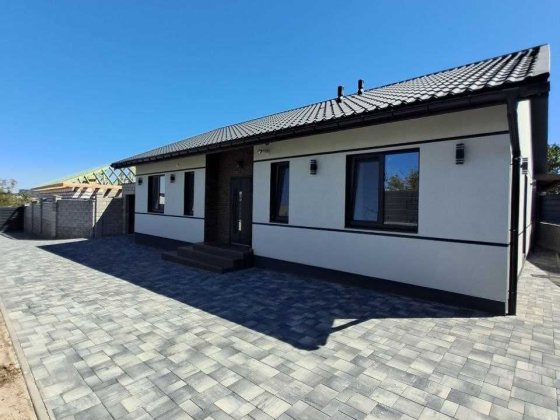 Продам новый современный дом на в Нерубайском общей площадью 132 м² с качественным ремонтом, на 5 со Нерубайское