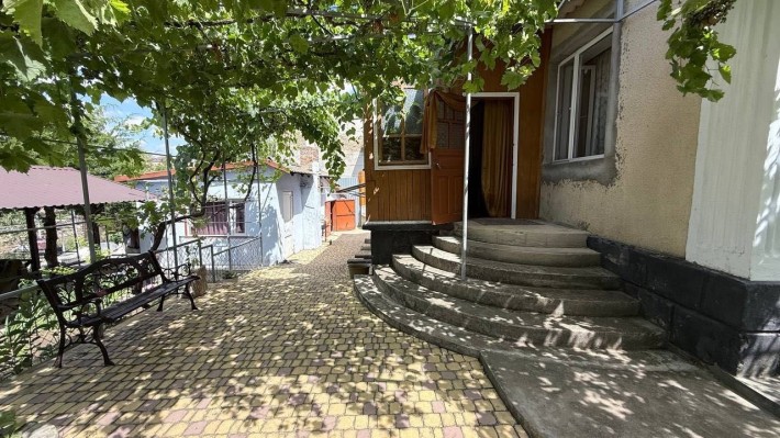 Під держпрограми! На продаж будинок з ділянкою у центрі смт Овідіополь Одеського району - фото 1