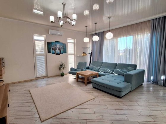 Продам  1 эт. компактный дом в Совиньоне на участке 5 соток Бурлачья Балка