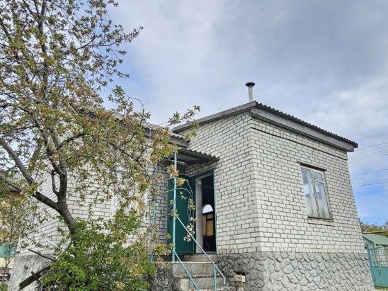продам дом в пригороде Черноморска Молодежное
