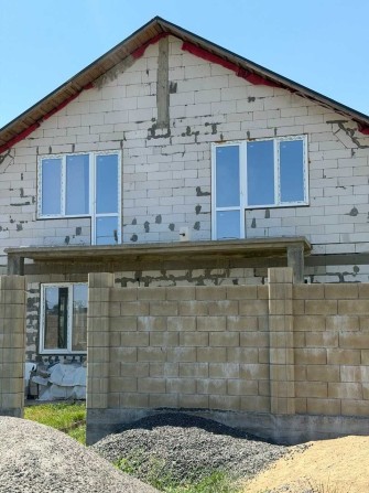 Продам будинок у Прилиманському — 2 поверхи, 3 спальні - фото 1