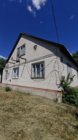 Продаж будинку у селищі Котельва - фото 1