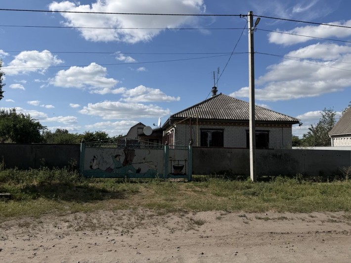 Продається будинок с-ще Градизьк 10 сотих - фото 1