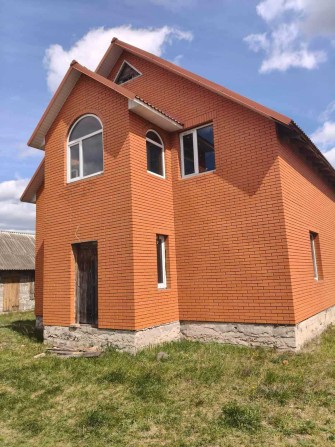 ПРОДАЄТЬСЯ БУДИНОК У М. БЕРЕЗНЕ —район Околиці, поруч дитсадок - фото 1