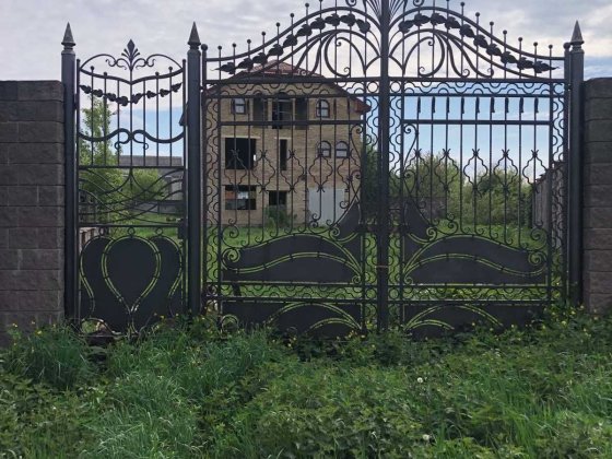 Будинок 3-х поверховий, недобудований, м. Радивилів, вул. Шевченка 34 (можливий торг) Радивилів