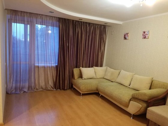 Продаж затишної 2 кімнатної квартири з ремонтом на вул. В'ячеслава Чорновола, 30, Шевченківський р-н