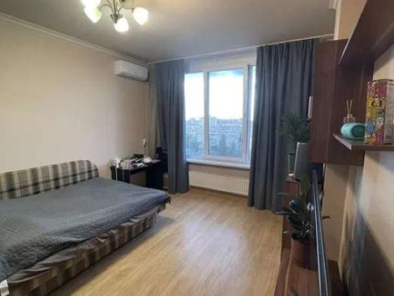Продаж 1 кімнатної квартири ЖК "Богатирський"