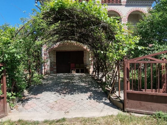 ПРОДАЖ БУДИНКУ, Смиківці, із господарською будівлею Смиківці