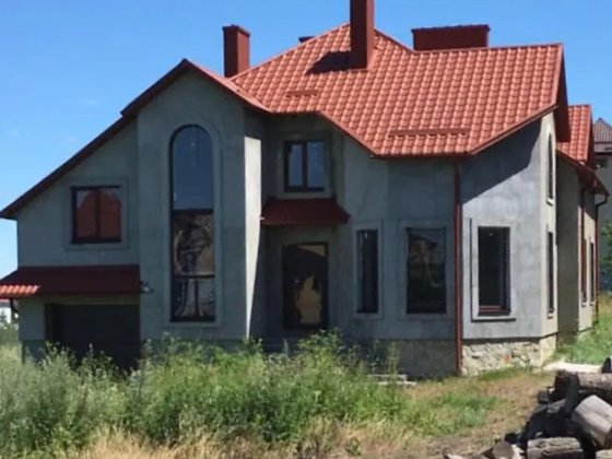 Продаж 3 поверхового дуплекса з ділянкою на 8 соток, 260 кв. м, Смиківці Смиківці