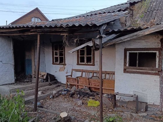 Продаються недорого два  будиночки на одній ділянці. Первомайськ
