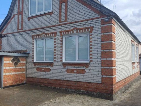 Продам добротний будинок в Богодухові Богодухів