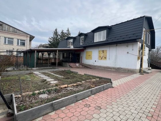Продається великий двоповерховий будинок у районі 16 школи Первомайськ