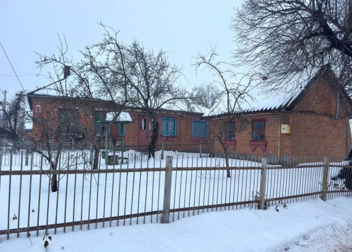 Будинок с.Давидківці, велика ділянка 25 сот. Є всі комунікації 43235 - фото 1