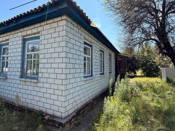 Продаж 1/2 частини будинку в селі Слобода — 5 хвилин до Черкас Червона Слобода