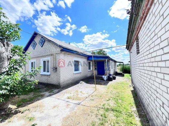 Продається два будинки  в с Р. Поляна Руська Поляна