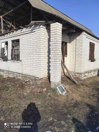 Продається недобудований будинок,на рівному місці,тихому,провулок виходить до сосновки і до річки. - фото 1