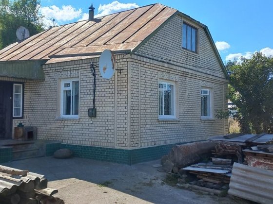 Продається просторий будинок.В М. Корсунь-Шевченково Черкаська обл. Корсунь-Шевченківський