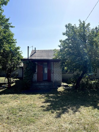 Будинок в центрі села Білозірʼя - фото 1