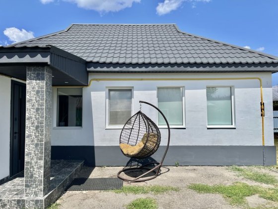 Продаж будинку з ремонтом в центрі села Білозірʼя. Білозір'я