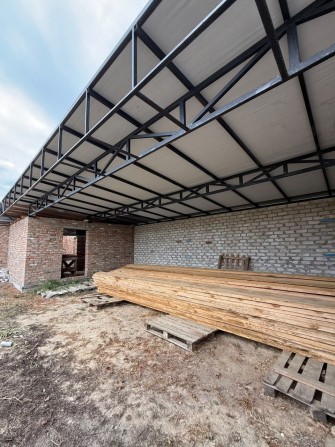 ПРОДАЄТЬСЯ НЕДОБУДОВАНИЙ БУДИНОК 198 м²  - матеріали на дах входять у вартість! - фото 1