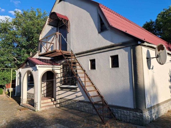 Продам приватний будинок Лысянка
