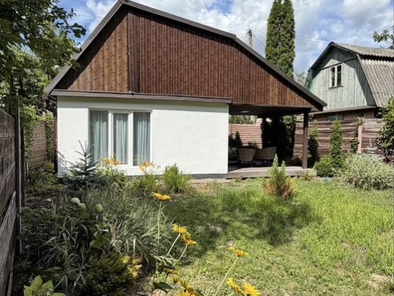 Продаж ділянки з будинком під лісом Старий Білоус