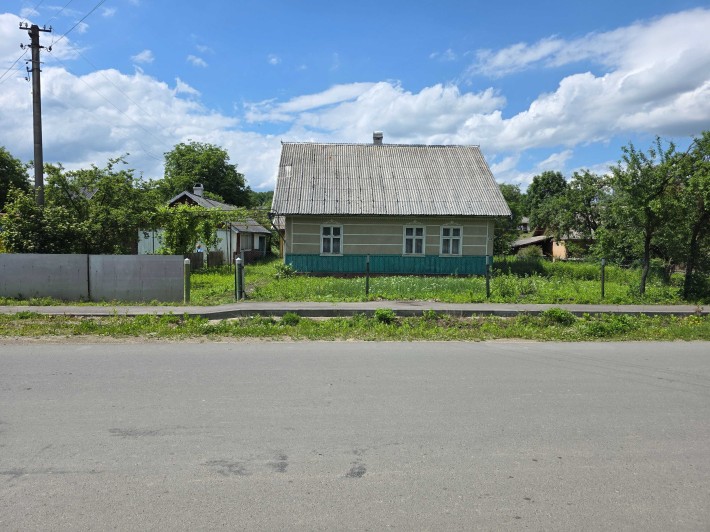 Продаж будинку в селі Мигове (23,5 сотки землі, газ, світло, центр) - фото 1