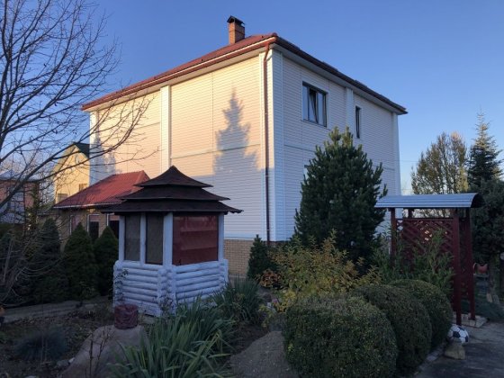 Ціну знижено. Продається сучасний будинок з усіма комфортними умовами Вижниця