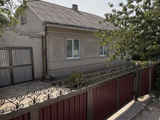 Продається будинок Кельменці