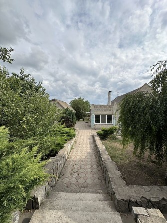Продам дім в селі Михайлівка з промисловим приміщенням - фото 1