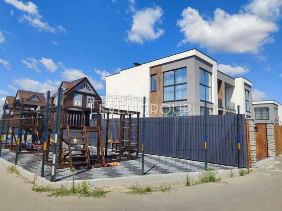 Продаж двоповерхового будинку в закритому КМ Osocor House/вул.  Виноградна/Осокорки