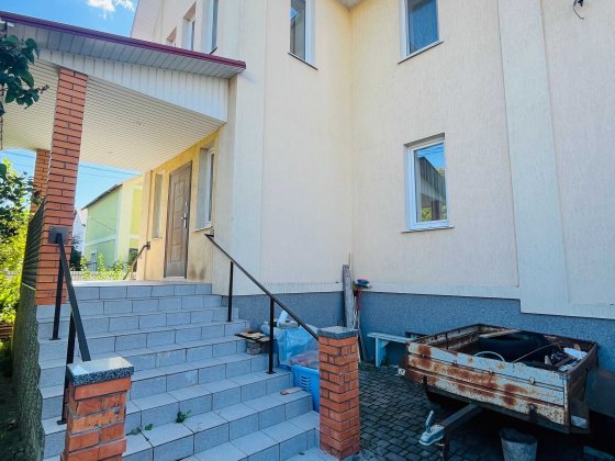 Продаж капітального двоповерхового  цегляного  будинку в м. Біла Церква р-н Заріччя