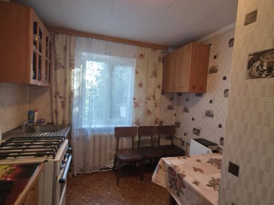 Продаж частини будинку з окремим подвірьям