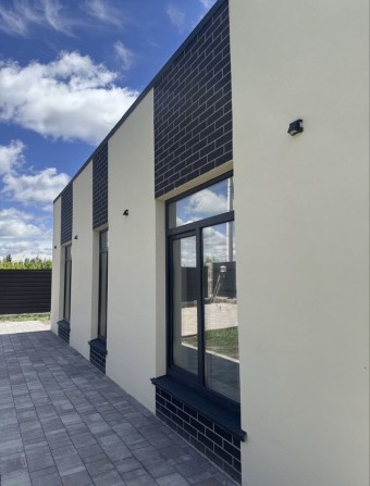 Продам  БЕЗ КОМІСІЇ новий будинок з ремонтом 80 км від м. Києва - фото 1