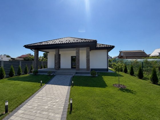 Будинок 120 м² на ділянці 11 соток м.Бориспіль