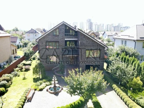 Продаж будинку 537 м² у престижному районі Сади, м. Бровари Бровари