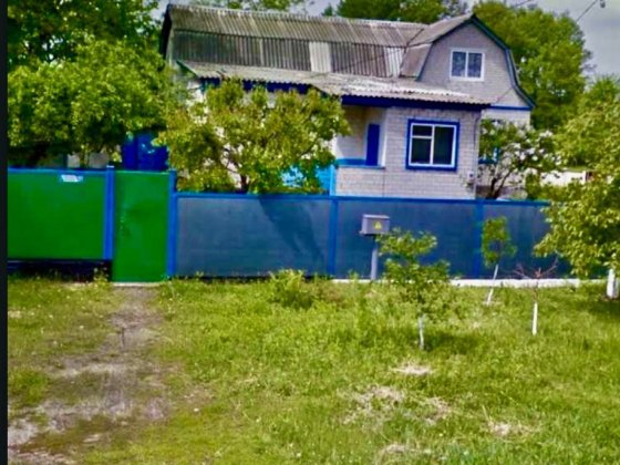 Продаж будинку на березі озера в Бортничах.