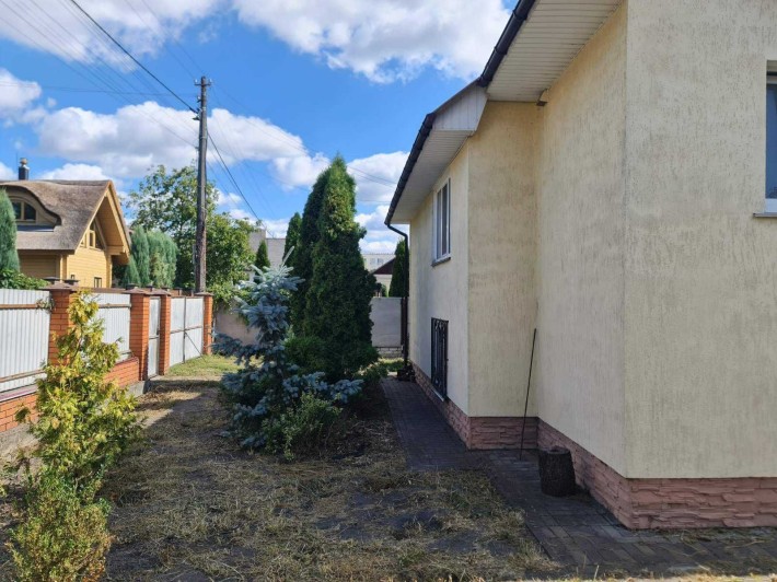 Продам будинок, Русанівські сади, вул. 3-тя Садова, чудовий стан, все залишається в будинку . - фото 1