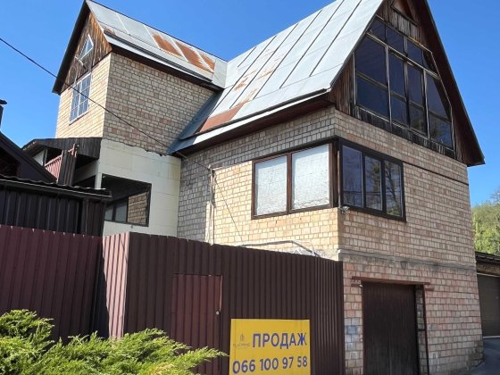 БЕЗ КОМІСІЇ Будинок 284 м² Голосіївський район Газ Централізовані комунікації Мишоловка є гараж Ліс 
